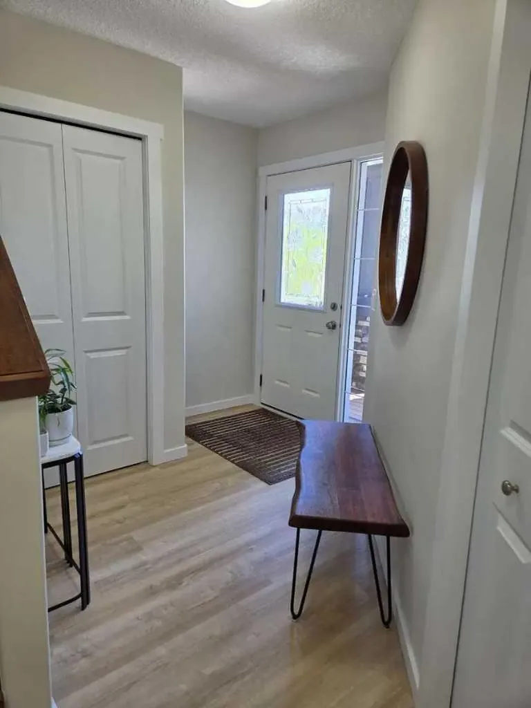 1346 Kings Heights Way SE Airdrie AB T4A 0R9