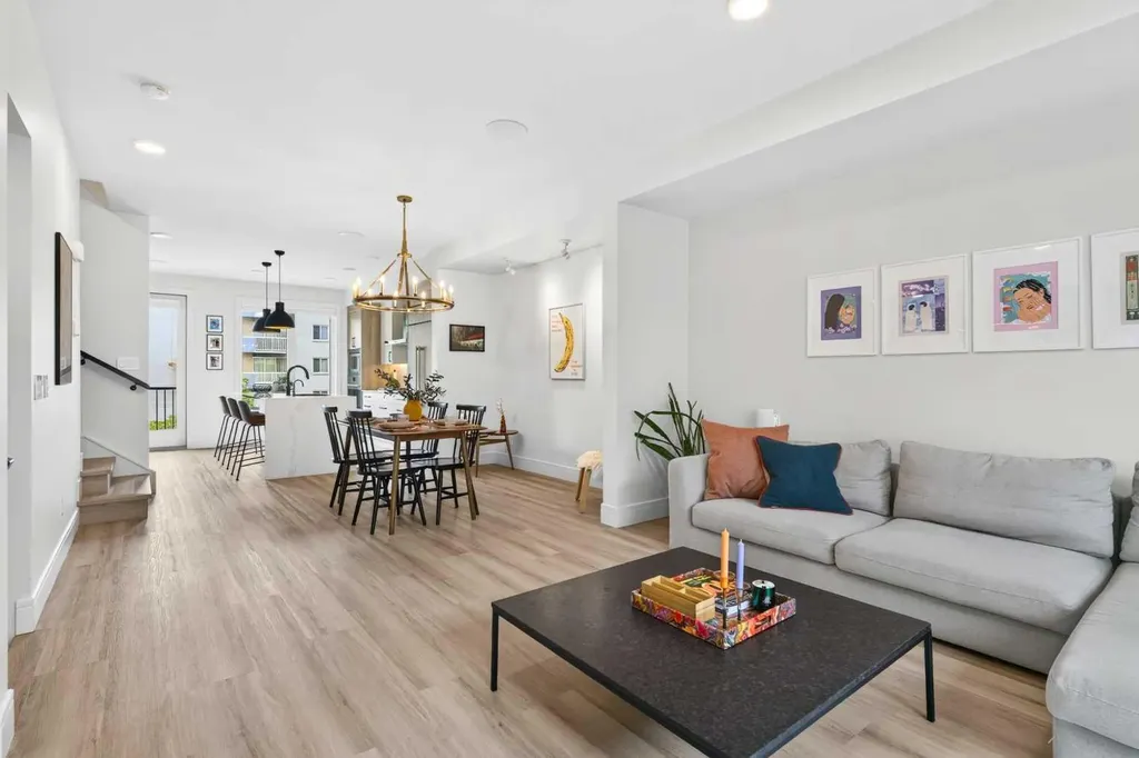 2222 5 Street SW Calgary AB T2S 3J1