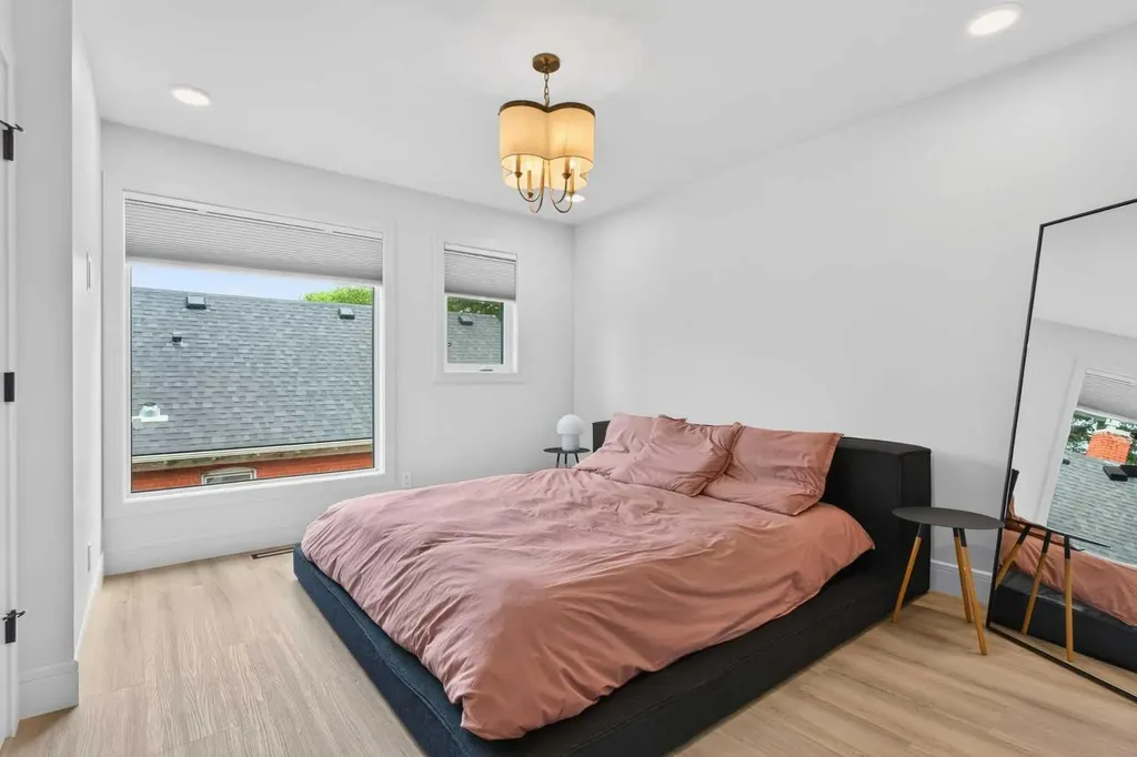 2222 5 Street SW Calgary AB T2S 3J1