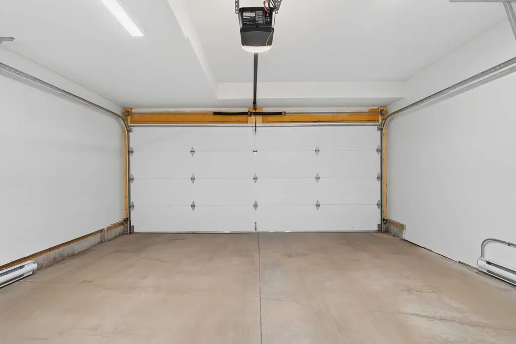2222 5 Street SW Calgary AB T2S 3J1