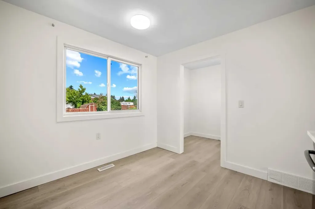 134 Erin Ridge Road SE Calgary AB T2B 2W9