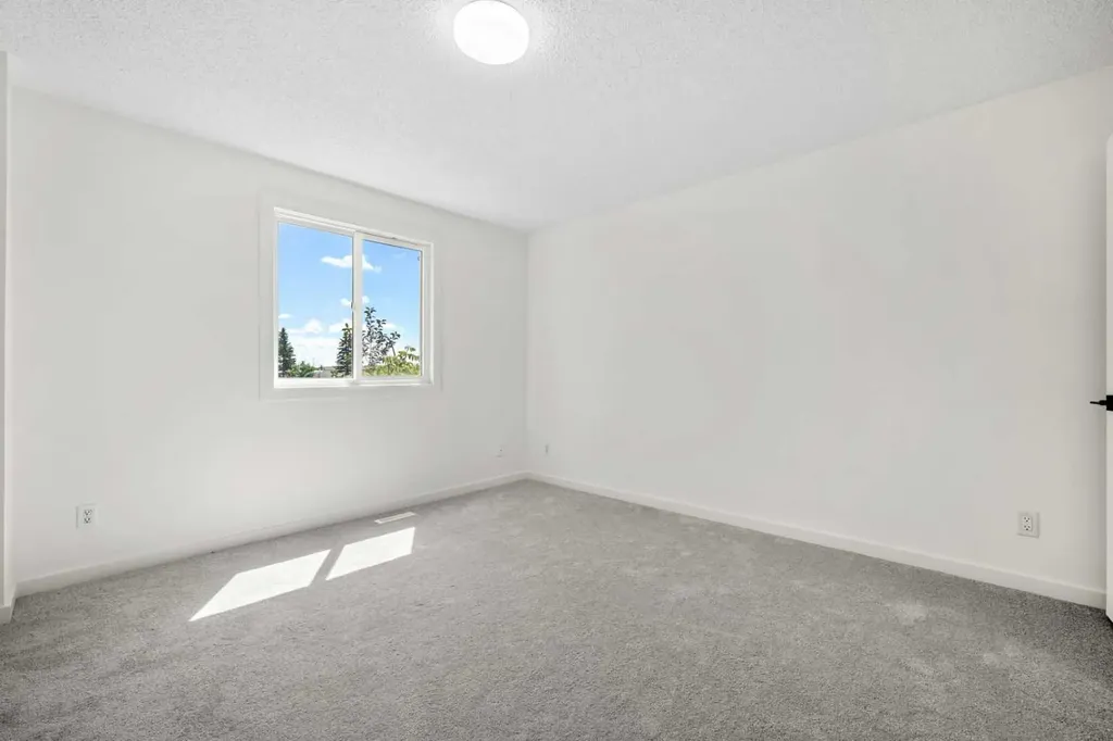 134 Erin Ridge Road SE Calgary AB T2B 2W9