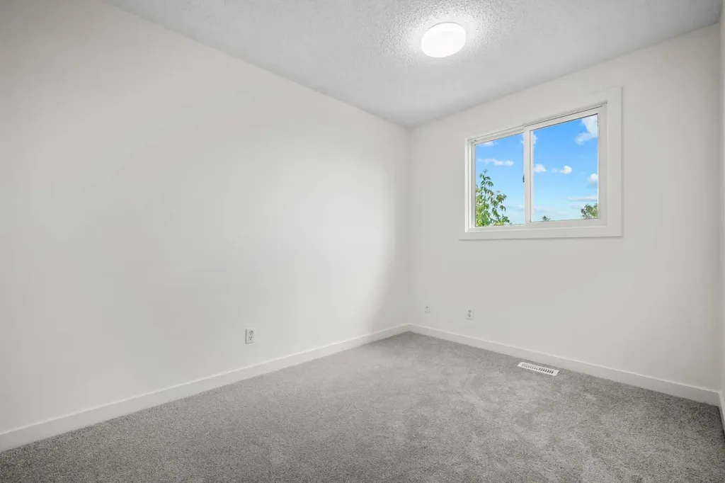 134 Erin Ridge Road SE Calgary AB T2B 2W9