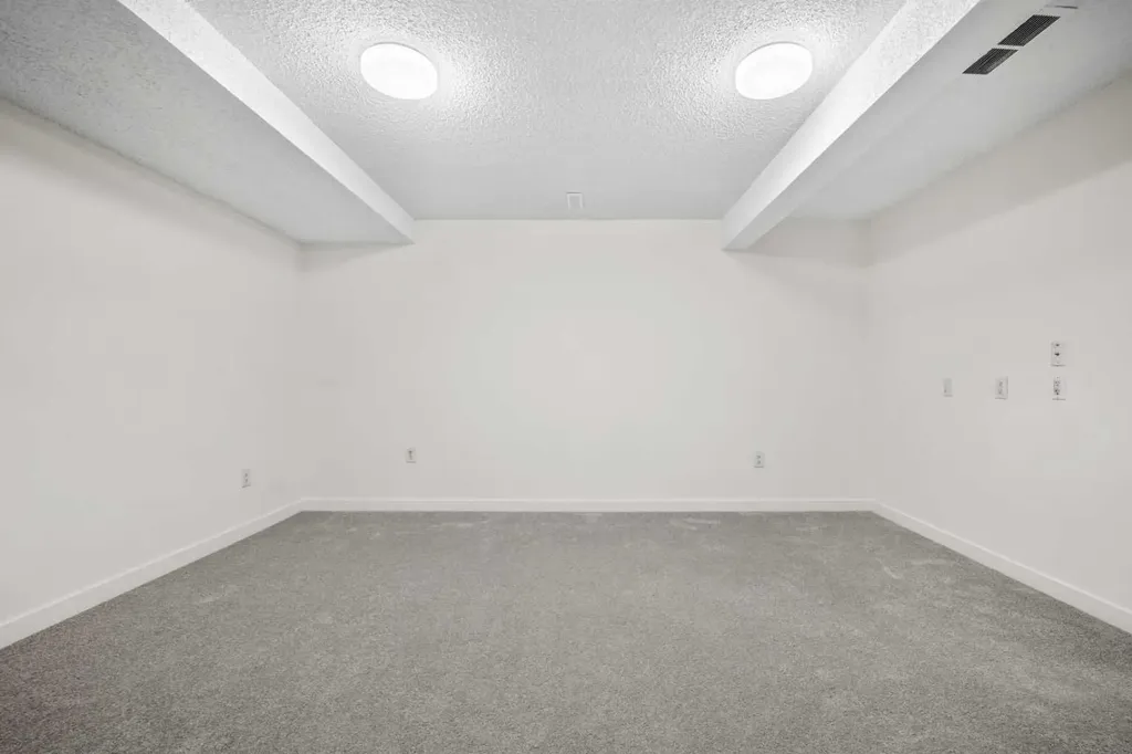 134 Erin Ridge Road SE Calgary AB T2B 2W9
