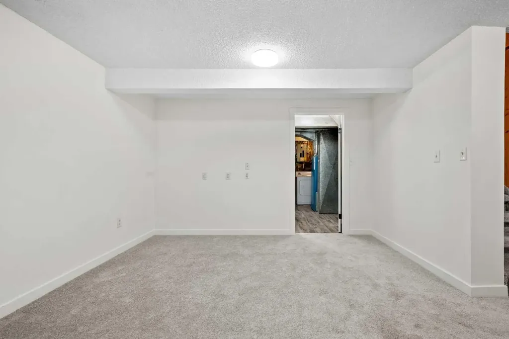 134 Erin Ridge Road SE Calgary AB T2B 2W9