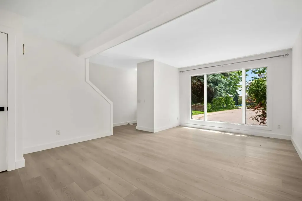 134 Erin Ridge Road SE Calgary AB T2B 2W9