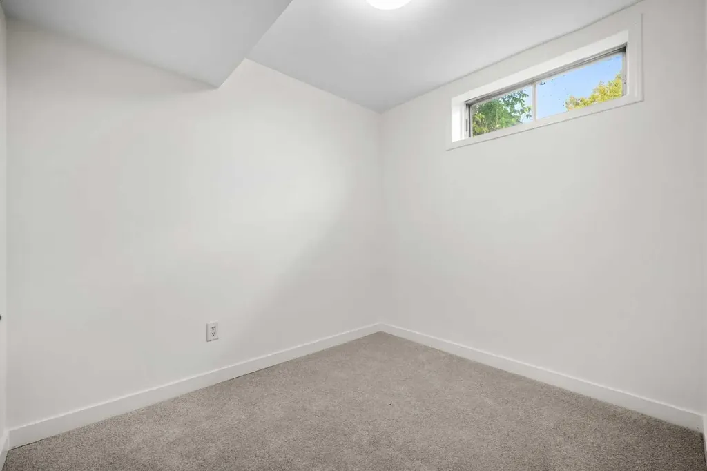 134 Erin Ridge Road SE Calgary AB T2B 2W9