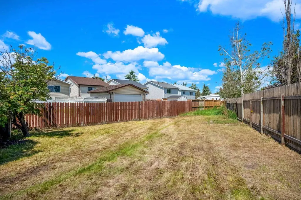134 Erin Ridge Road SE Calgary AB T2B 2W9