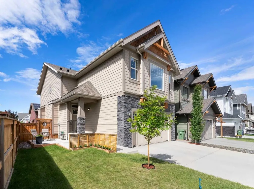 264 Riviera Way Cochrane AB T4C0Z2
