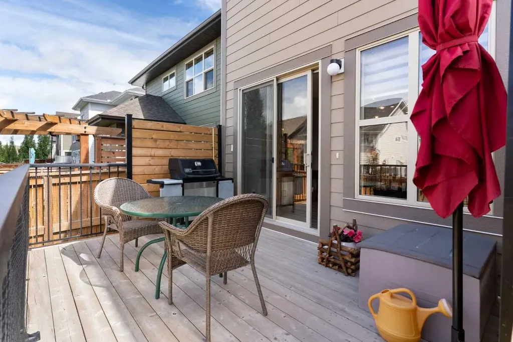 264 Riviera Way Cochrane AB T4C0Z2