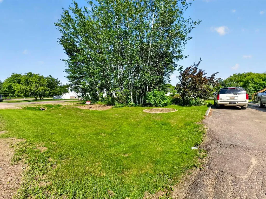 10313 107 Street La Crete AB T0H2H0
