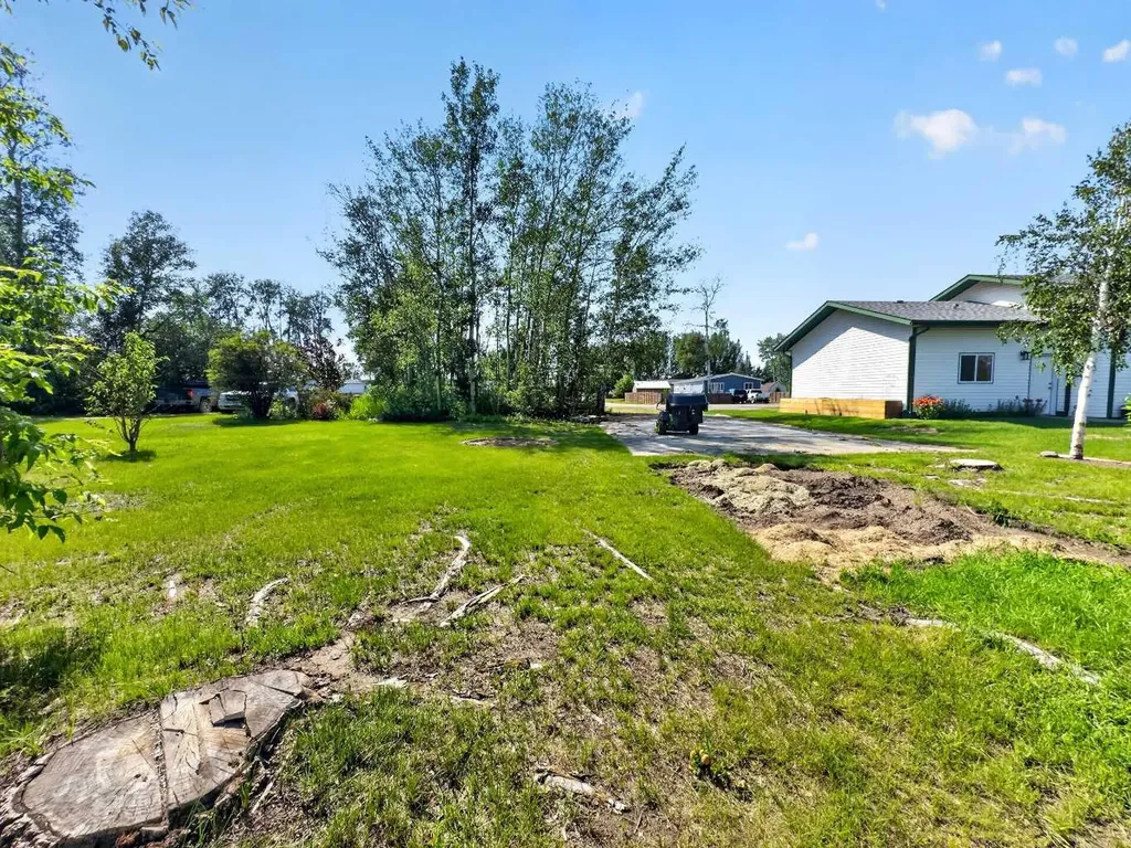 10313 107 Street La Crete AB T0H2H0