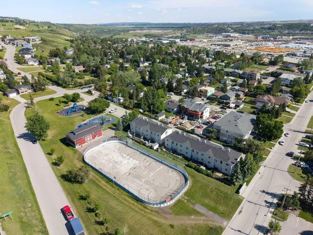 141 Mountain Street Cochrane AB T4C 1Z5