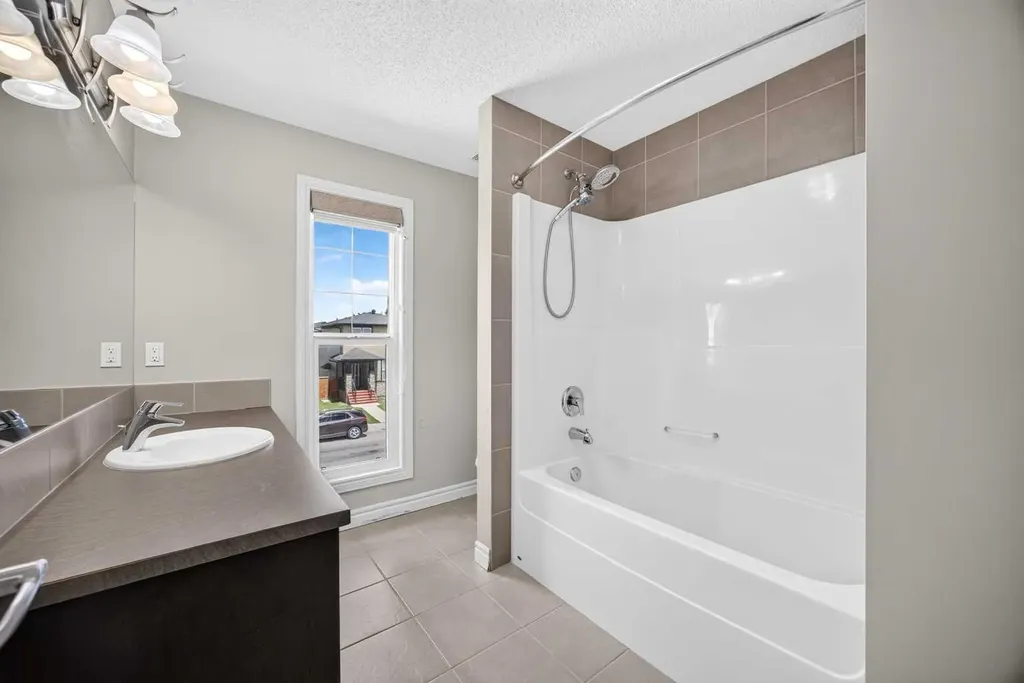 1022 Evanston Drive Calgary AB T3P0K5