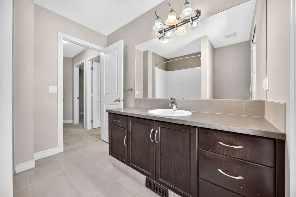 1022 Evanston Drive Calgary AB T3P0K5