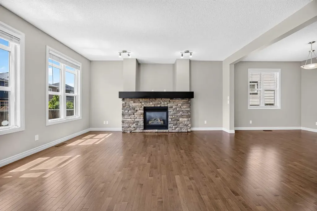 1022 Evanston Drive Calgary AB T3P0K5