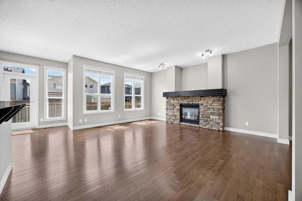 1022 Evanston Drive Calgary AB T3P0K5