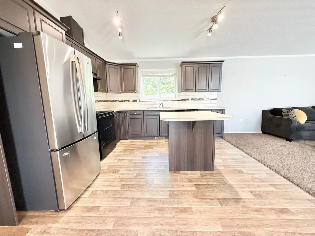 144 Birch Street W Brooks AB T1R 1H8