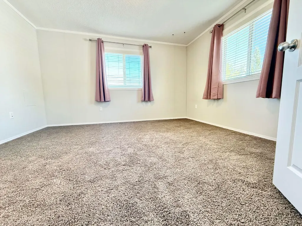 144 Birch Street W Brooks AB T1R 1H8