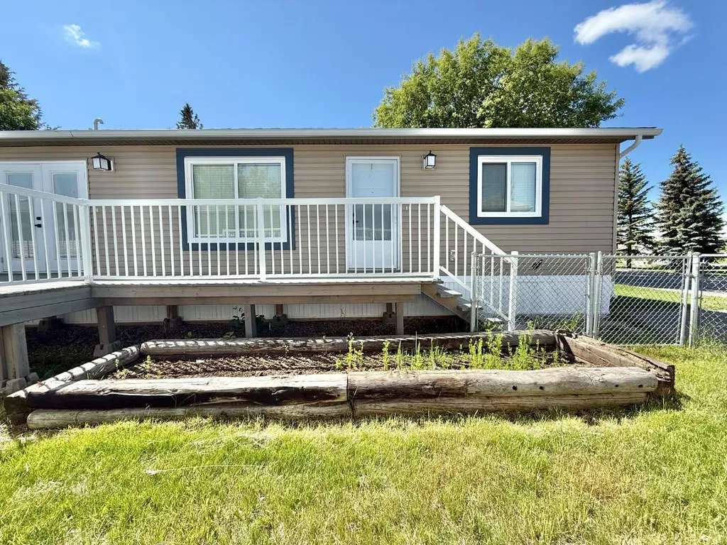144 Birch Street W Brooks AB T1R 1H8