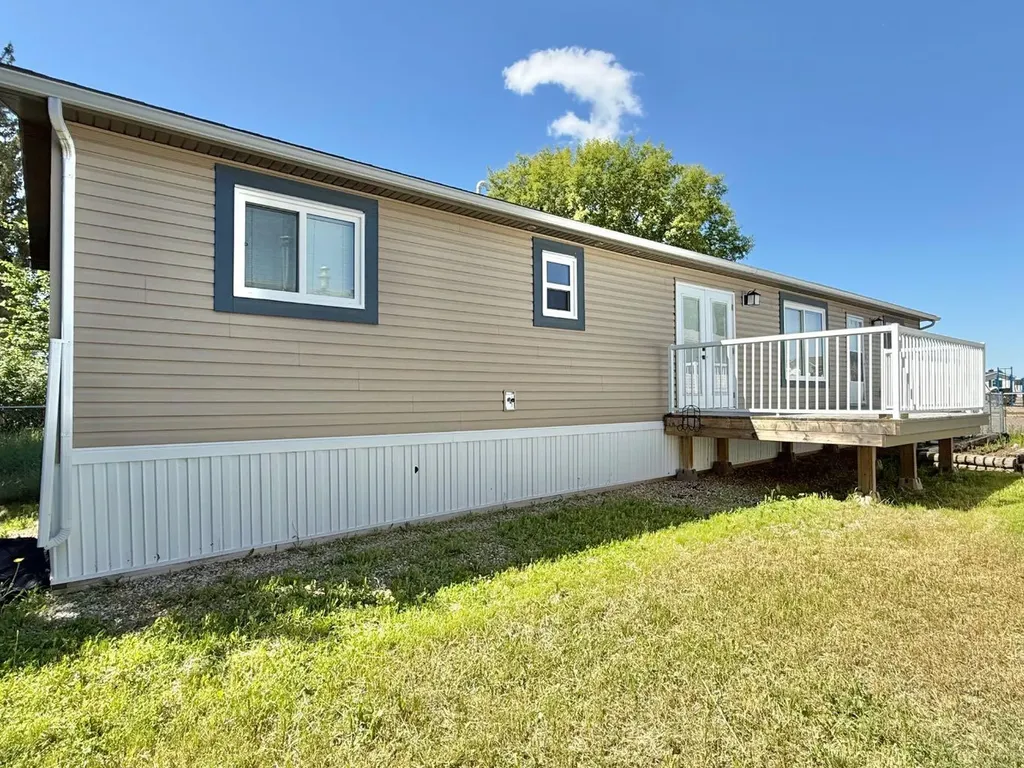 144 Birch Street W Brooks AB T1R 1H8