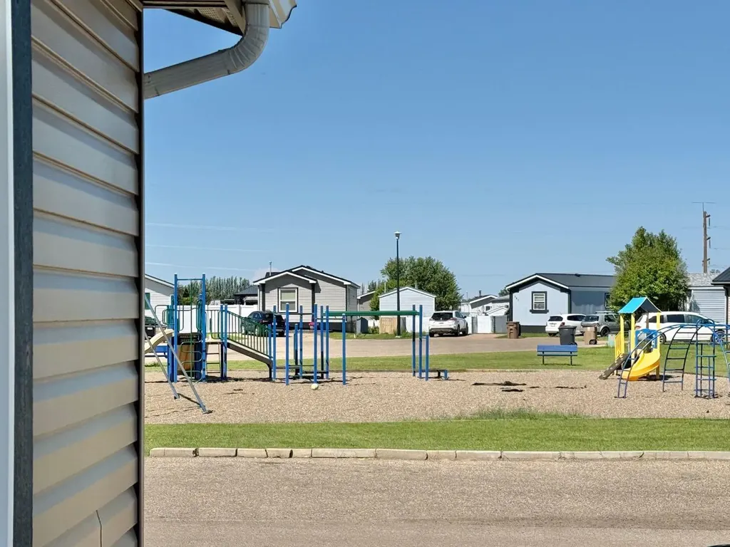 144 Birch Street W Brooks AB T1R 1H8