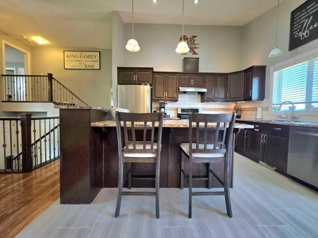 317 12 Street SE Slave Lake AB T0G 2A3