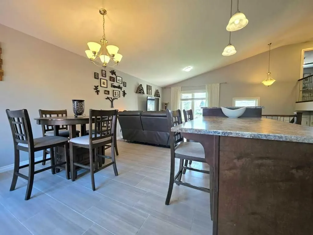 317 12 Street SE Slave Lake AB T0G 2A3