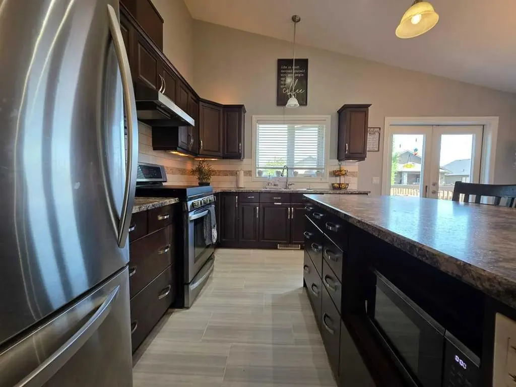 317 12 Street SE Slave Lake AB T0G 2A3