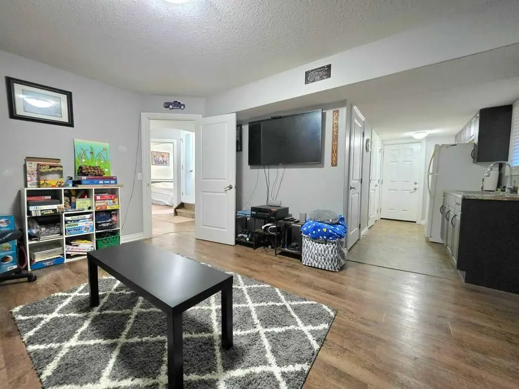 317 12 Street SE Slave Lake AB T0G 2A3