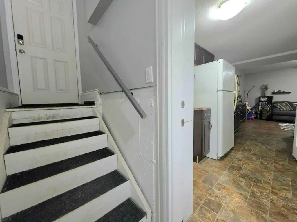 317 12 Street SE Slave Lake AB T0G 2A3