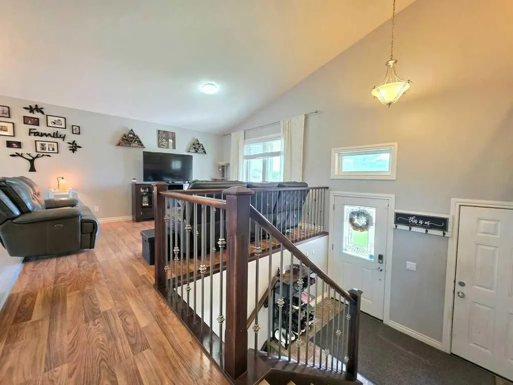 317 12 Street SE Slave Lake AB T0G 2A3