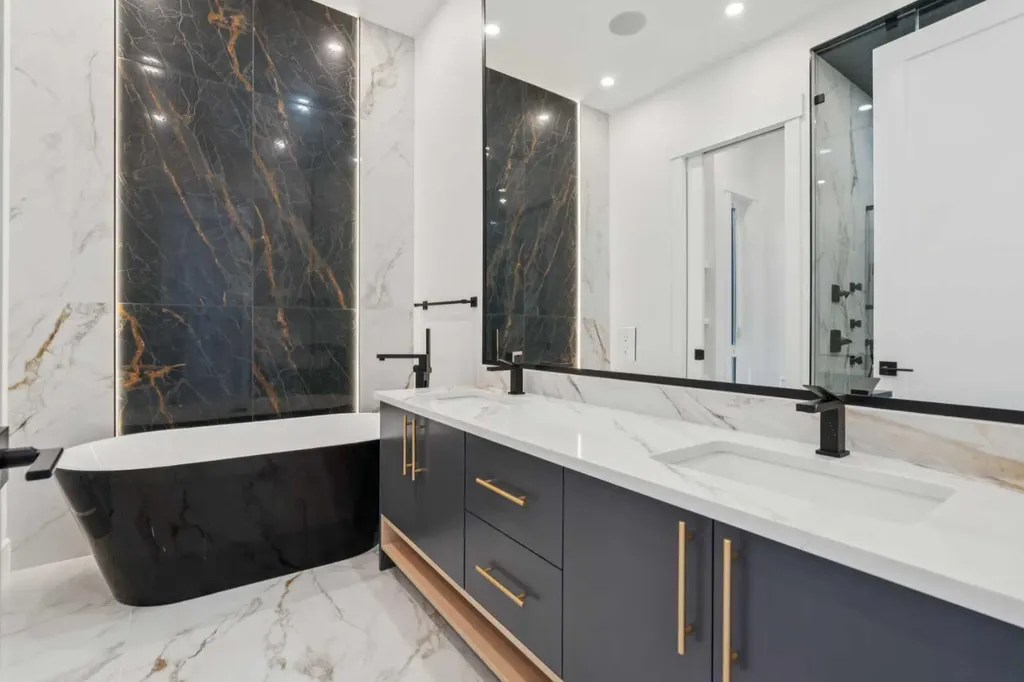4216 16 Street SW Calgary AB T2T 4H6