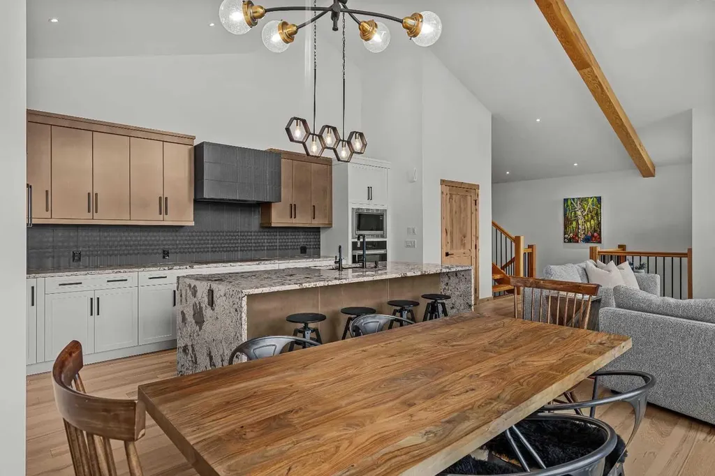 232 Stewart Creek Rise Canmore AB T1W0L8