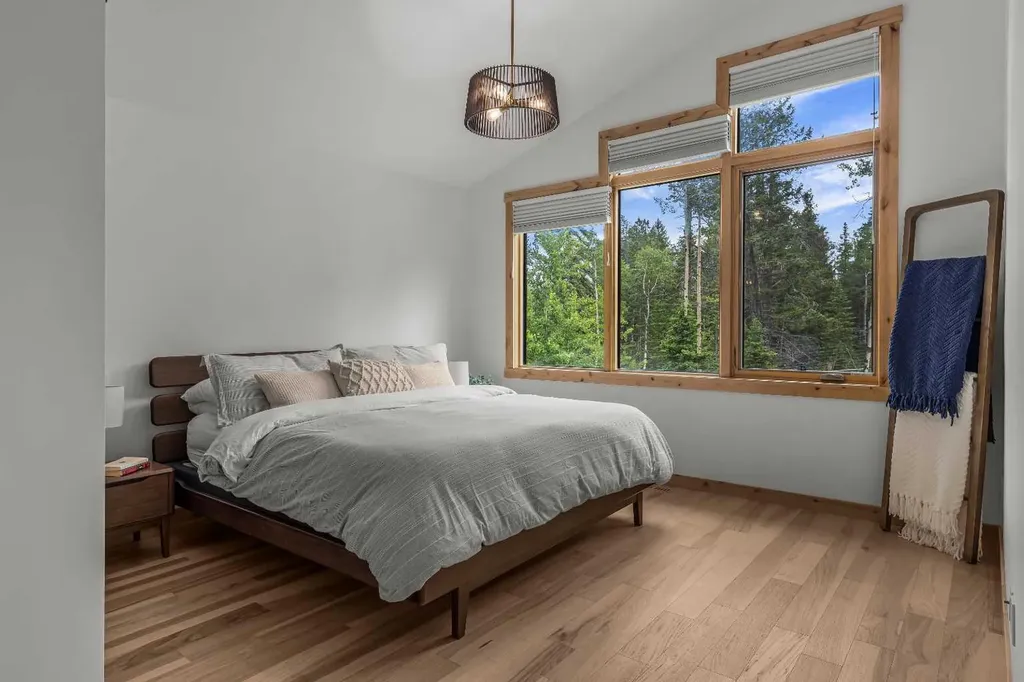 232 Stewart Creek Rise Canmore AB T1W0L8