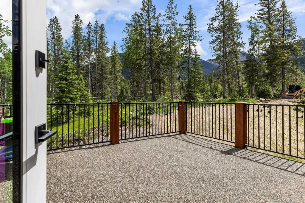 232 Stewart Creek Rise Canmore AB T1W0L8