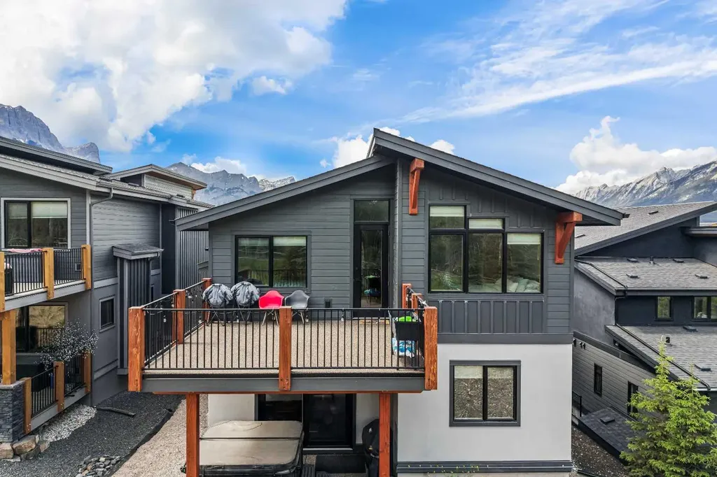 232 Stewart Creek Rise Canmore AB T1W0L8