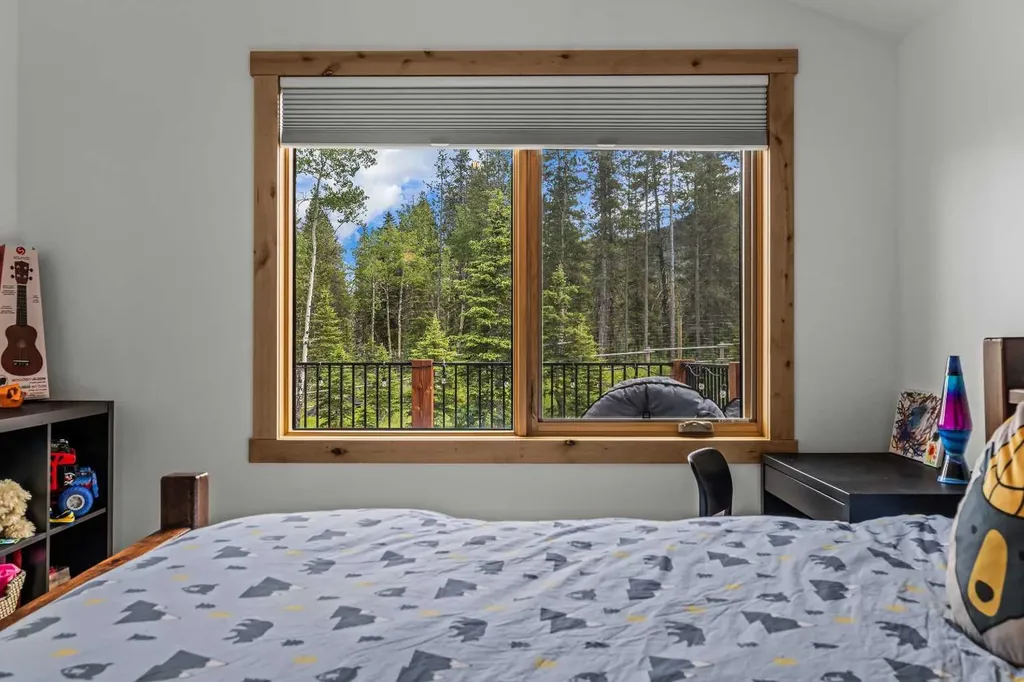 232 Stewart Creek Rise Canmore AB T1W0L8