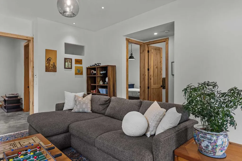 232 Stewart Creek Rise Canmore AB T1W0L8