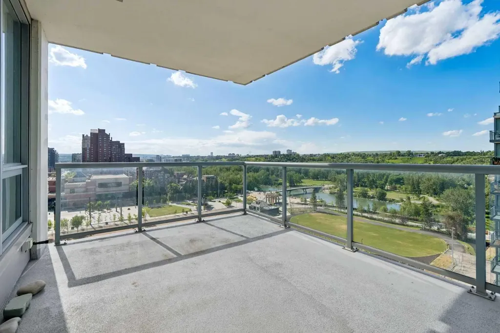 222 Riverfront Avenue SW Calgary AB T2P 0W3