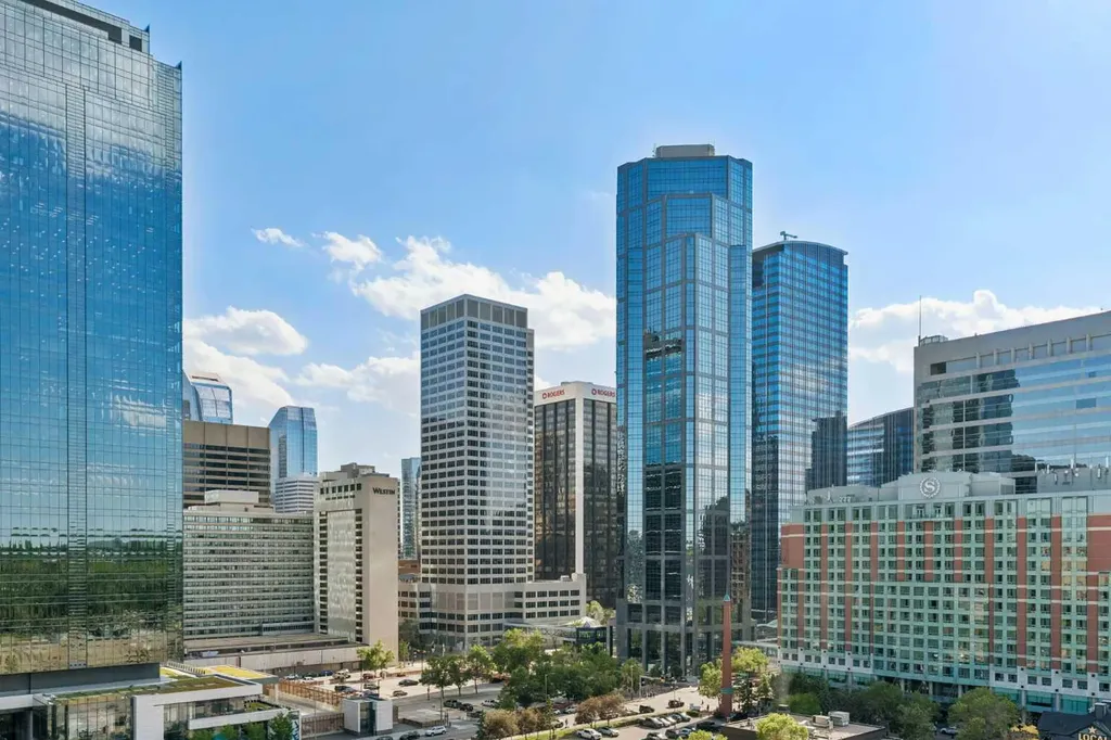 222 Riverfront Avenue SW Calgary AB T2P 0W3