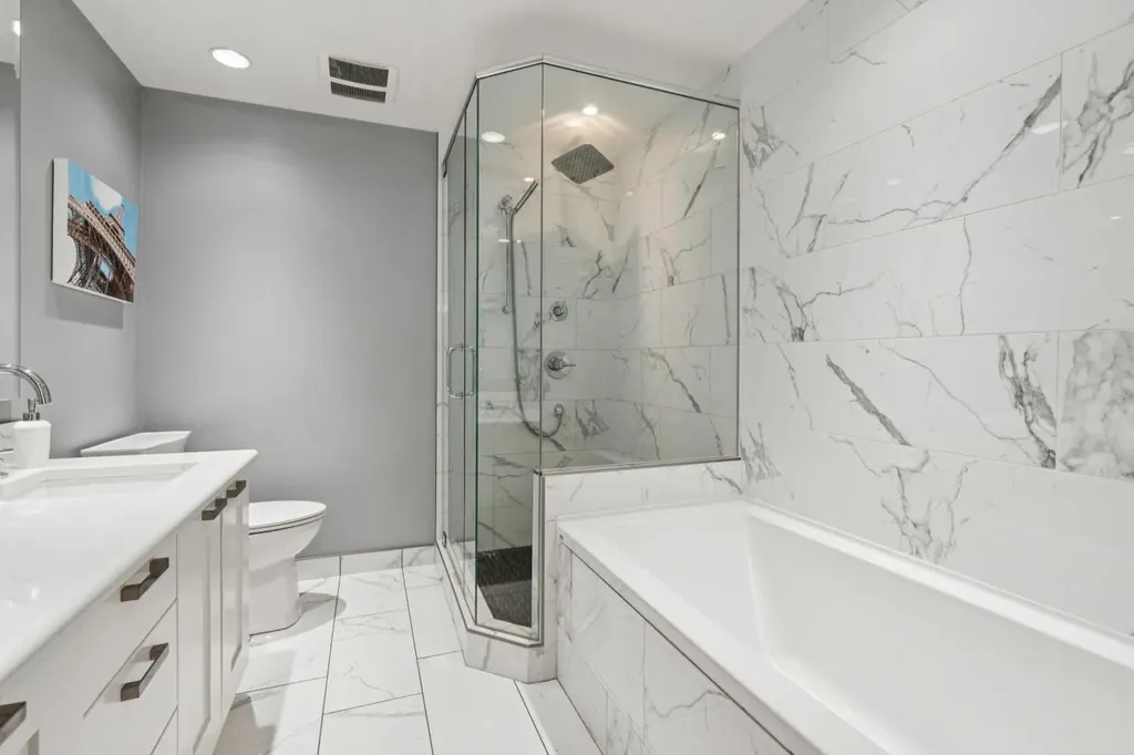 222 Riverfront Avenue SW Calgary AB T2P 0W3