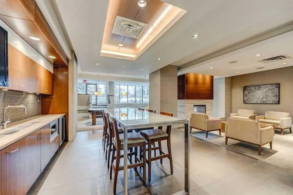 222 Riverfront Avenue SW Calgary AB T2P 0W3