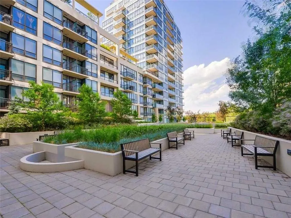 222 Riverfront Avenue SW Calgary AB T2P 0W3