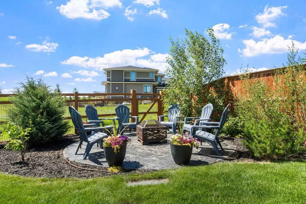 27 Yarrow Gate Rural Rocky View County AB T3Z 0C8