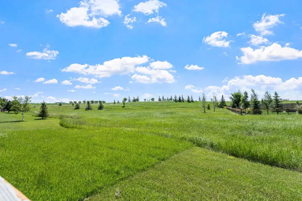 27 Yarrow Gate Rural Rocky View County AB T3Z 0C8