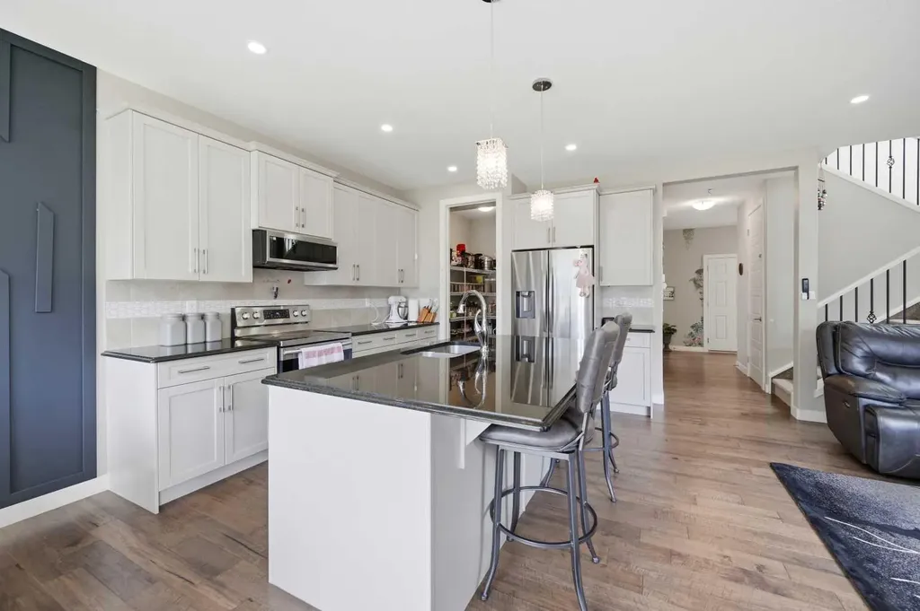 713 Marina Drive Chestermere AB T1X 0Y3