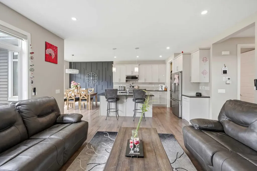 713 Marina Drive Chestermere AB T1X 0Y3