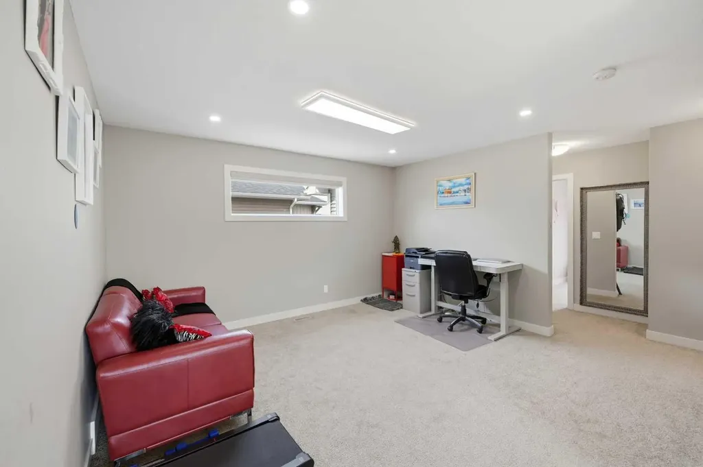 713 Marina Drive Chestermere AB T1X 0Y3