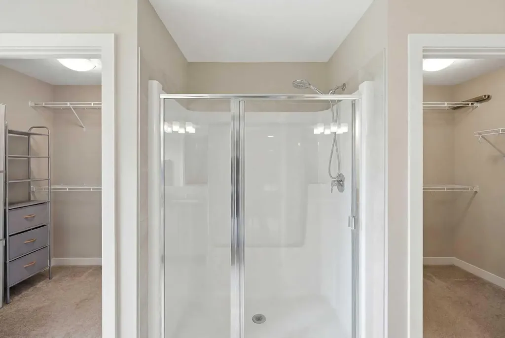 713 Marina Drive Chestermere AB T1X 0Y3